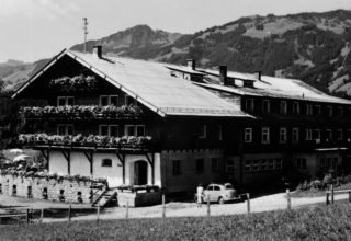 Historic photo of chalet in 1932