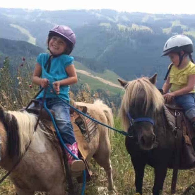 horseback vail kids
